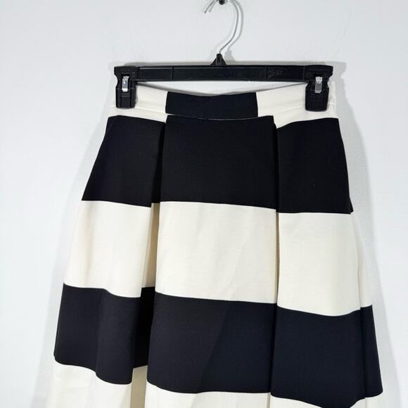 Nicholas Black White Stripe High Rise A Line Pleated Knee Length Skirt Size 2 - Picture 6 of 12